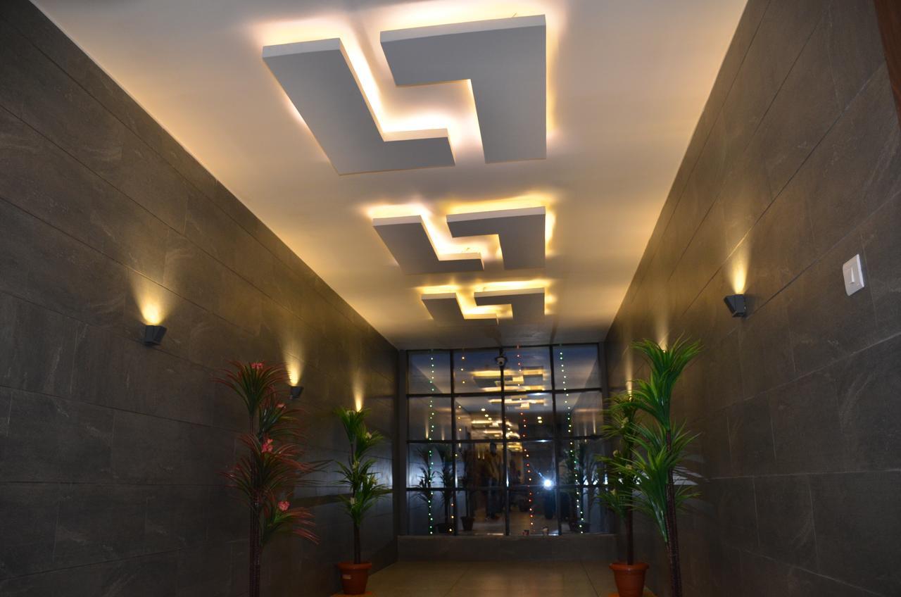 Apple Residency Hotel Patan  Exterior photo