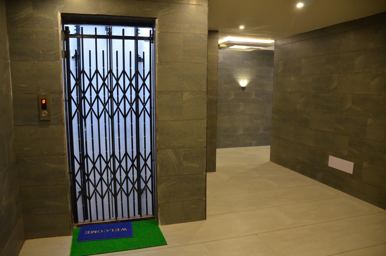 Apple Residency Hotel Patan  Exterior photo